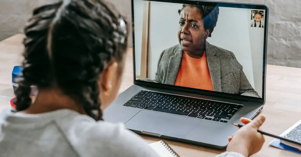 Cómo Elegir la Mejor Plataforma de E-learning para tu Negocio